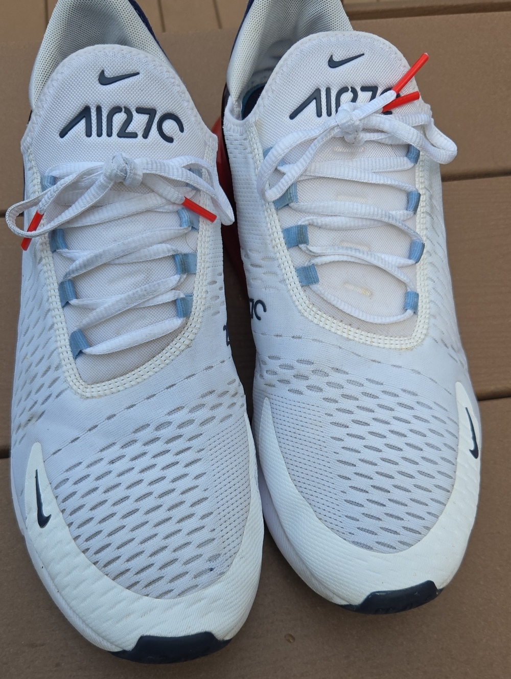 Nike Air Max 270 - Picture 5 of 9